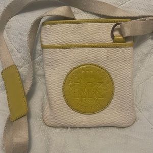Cross over purse
